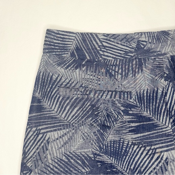 Cartonnier for Anthropologie Blue Palm Print Shorts – Size 4 - Picture 4 of 8